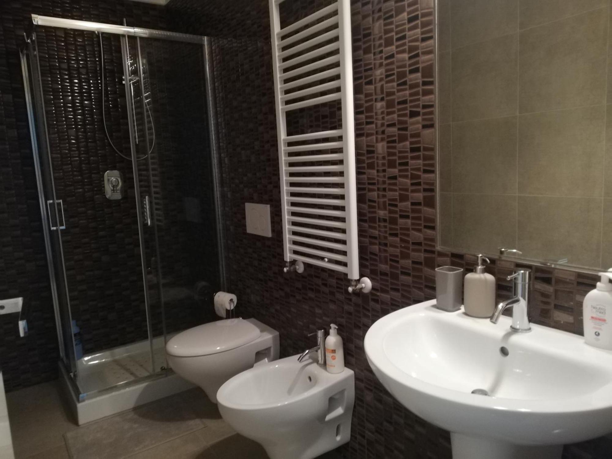 White-Blue Vibes, Seafront 2-Bedroom Apt Montesilvano Luaran gambar